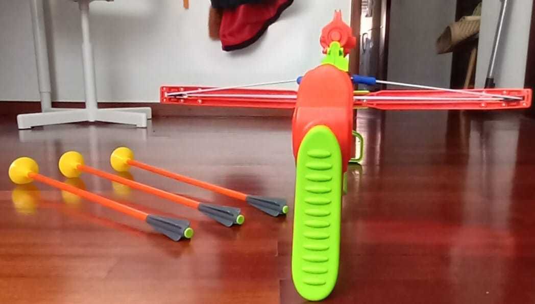 Besta brinquedo sem alvo