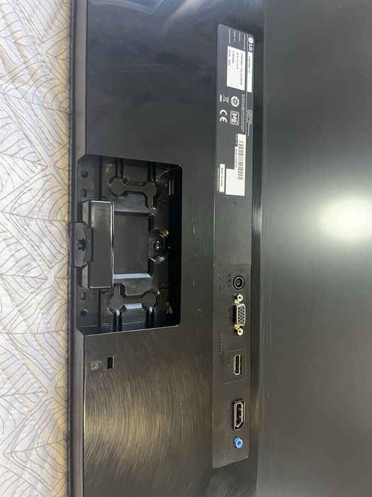 Monitor LG - 27 polegadas, 75 Hz, excelente estado