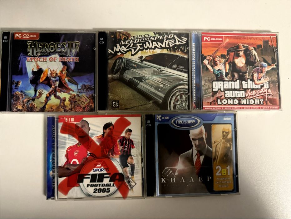 Набір з 7 CD дисків 2000-х років на ПК