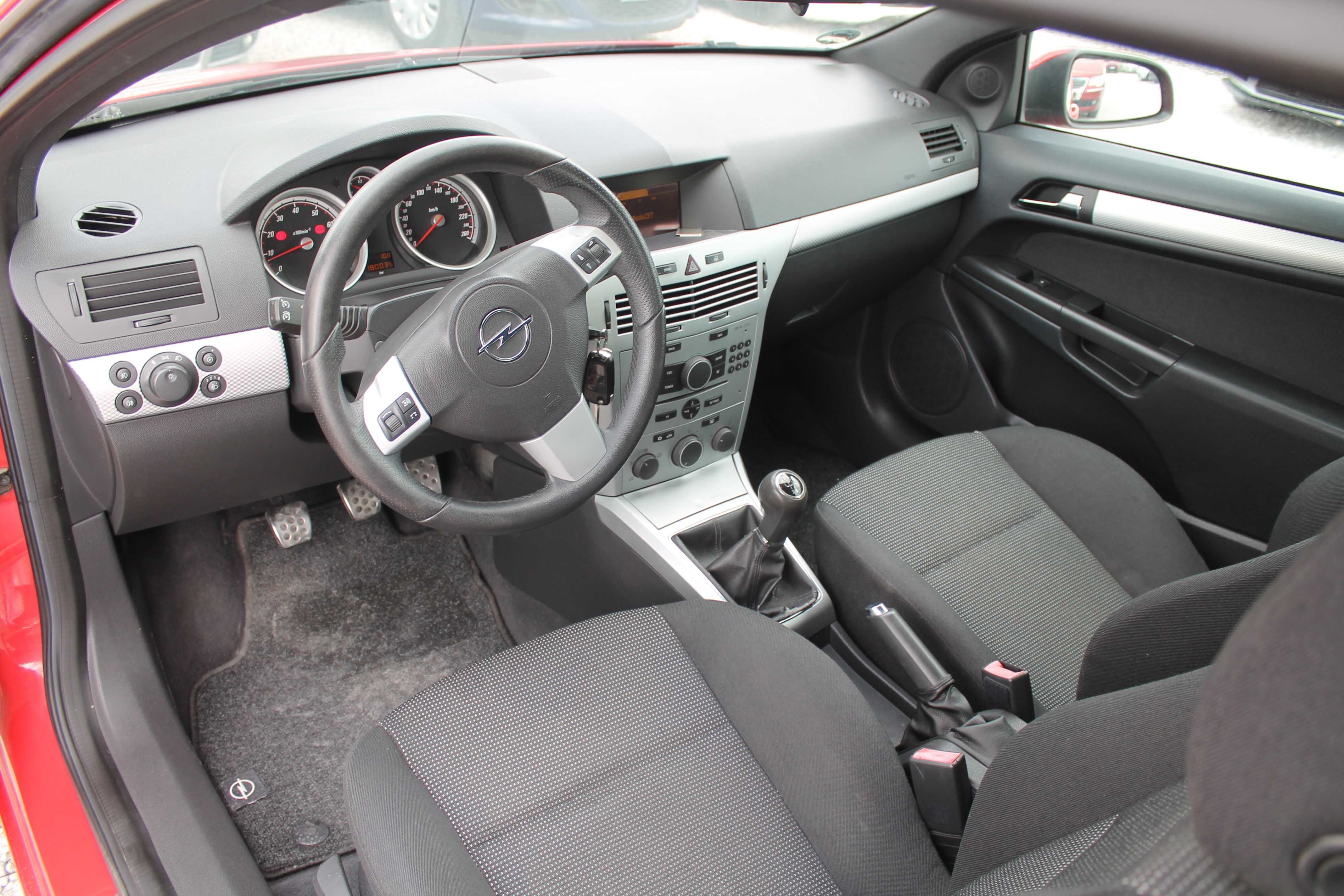 Opel Astra III GTC Sport *1,6 benzyna*tylko 169tys km.*zarejestrowany*