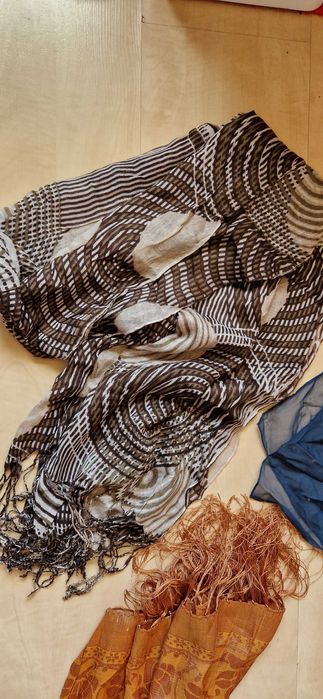 zestaw różnych apaszek tanio