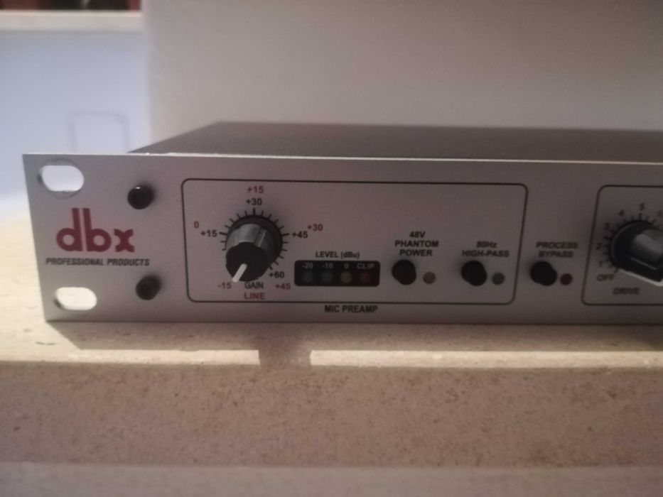 DBX 286 S - Processador de microfone e linha