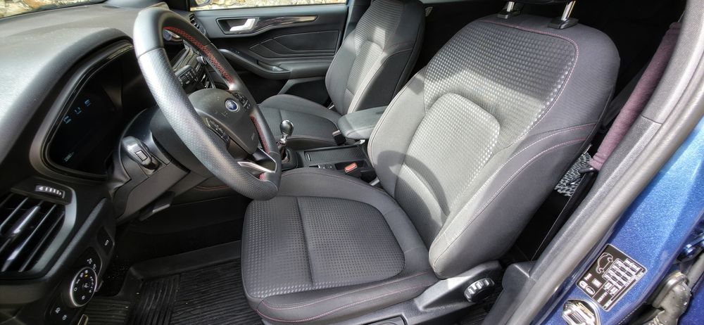 Ford Focus SW ST LINE X 155CV (Garantia)