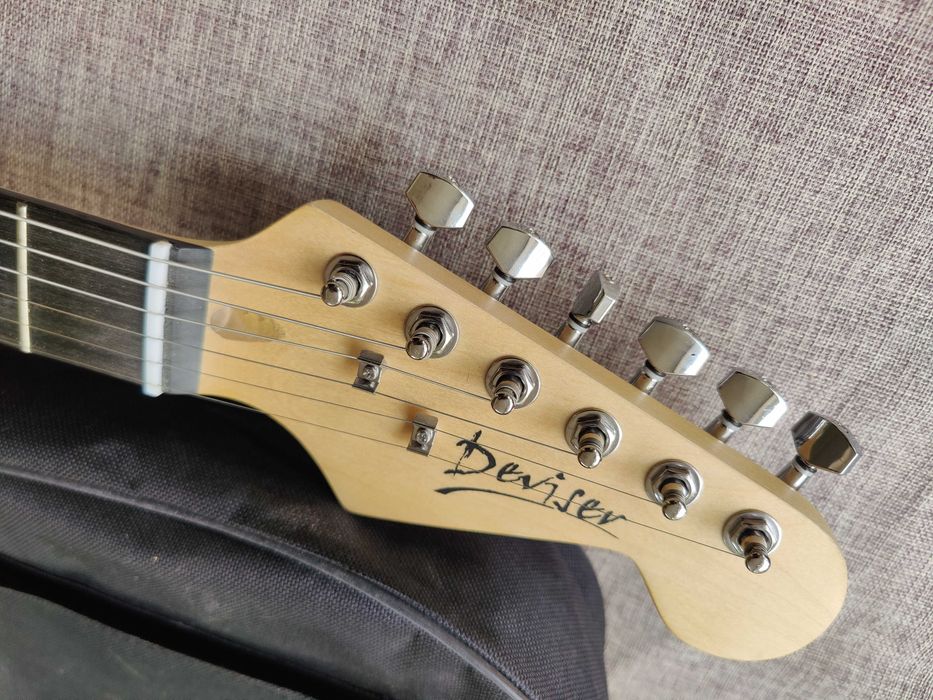 Электрогитара Deviser L-G1
