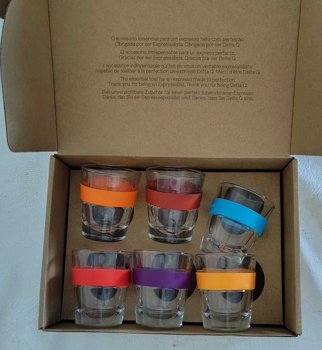 Máquina de Café DELTA Q ICONIQ+520 cápsulas de café+12 chávenas