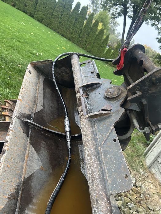 Łyżka skarpowa hydrauliczna
