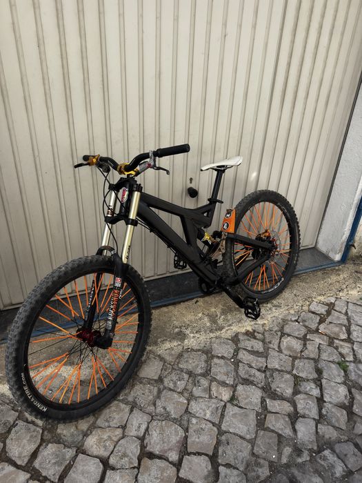 bicicleta mtb down hill