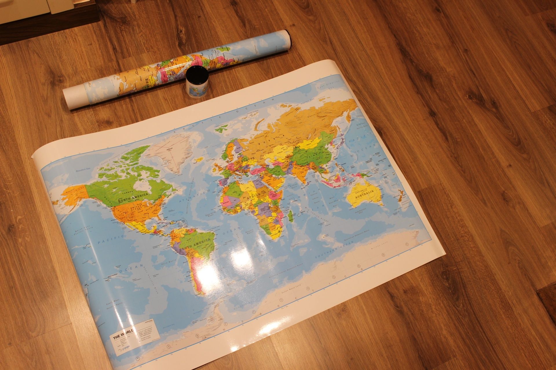 Mapa mundo em rolo