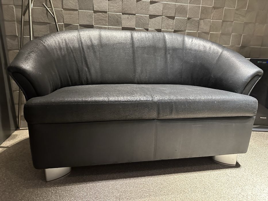 Sofa+fotel czarne. Uzywane