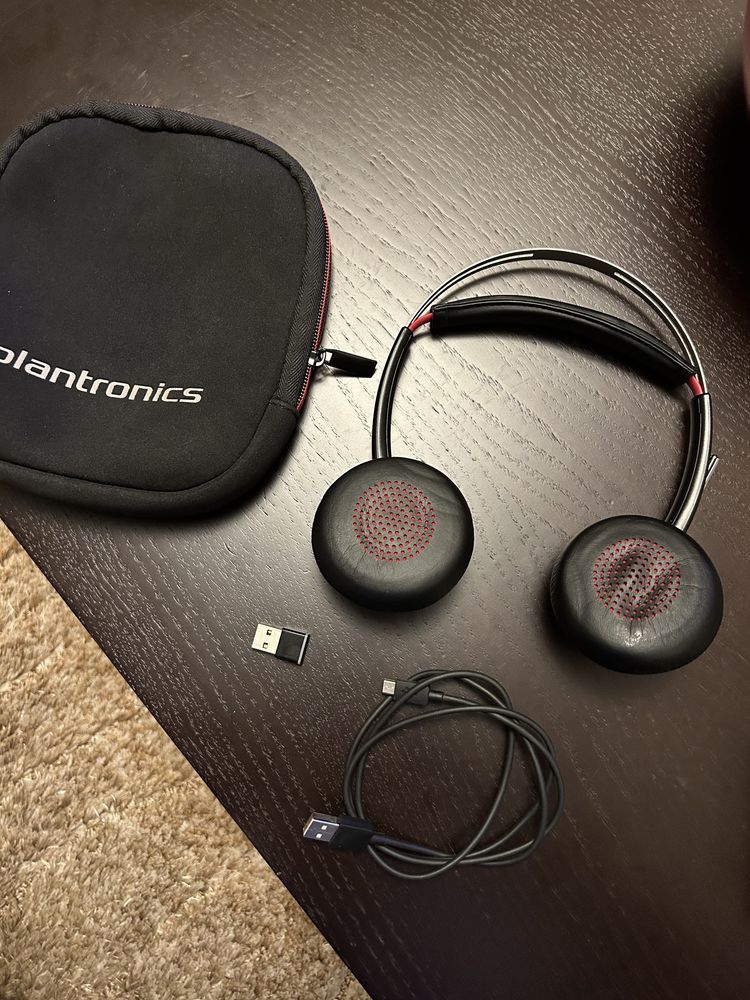 Headphones Bluetooth Plantronics Voyager Focus UC