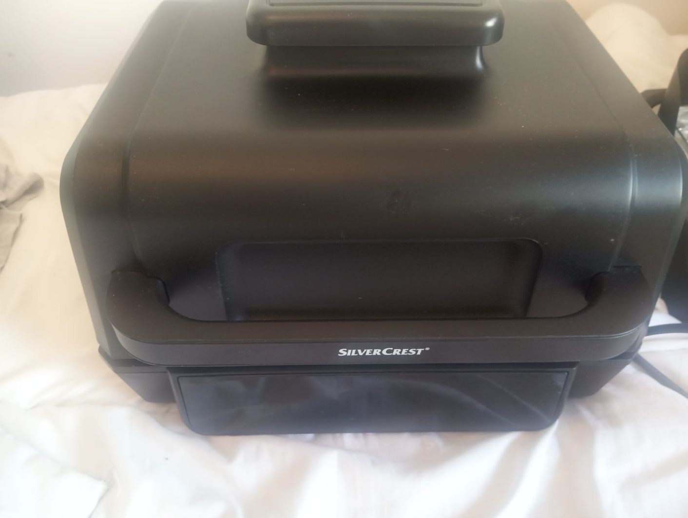 Air Fryer com grill Silvercrest e uma churrasqueira eletrica 
Air Frye