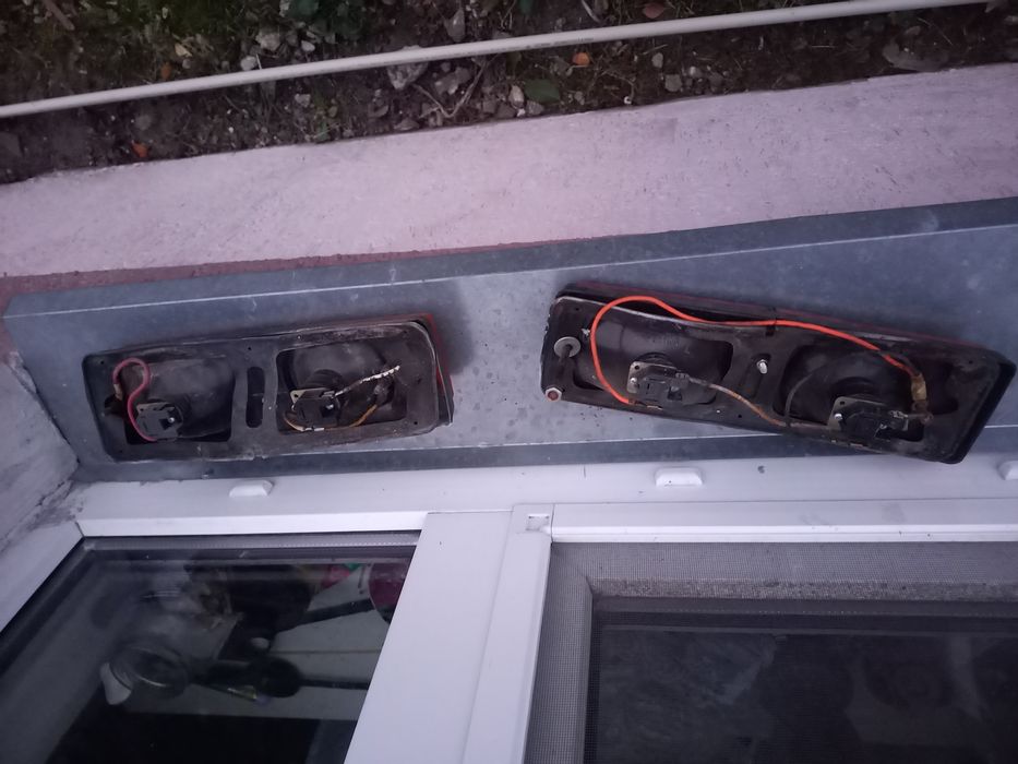 Продам задні ліхтарі Ваз 2101