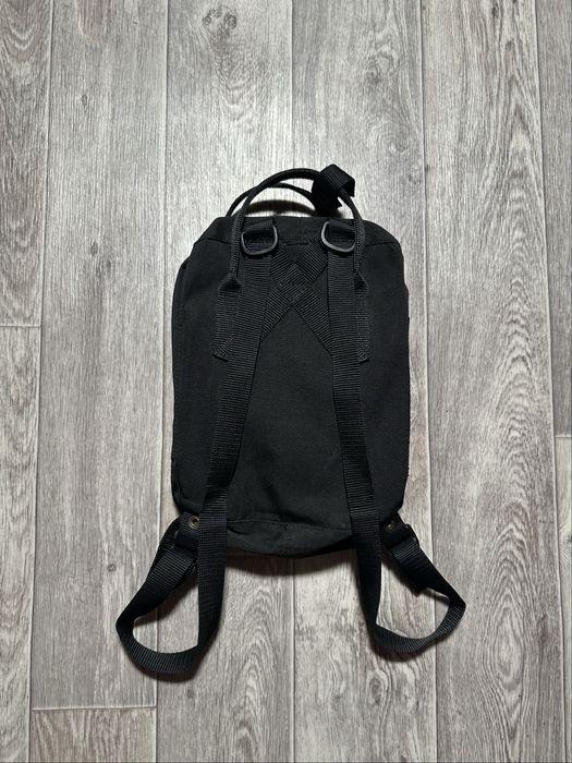 Рюкзак Fjallraven Kanken Mini Black Backback