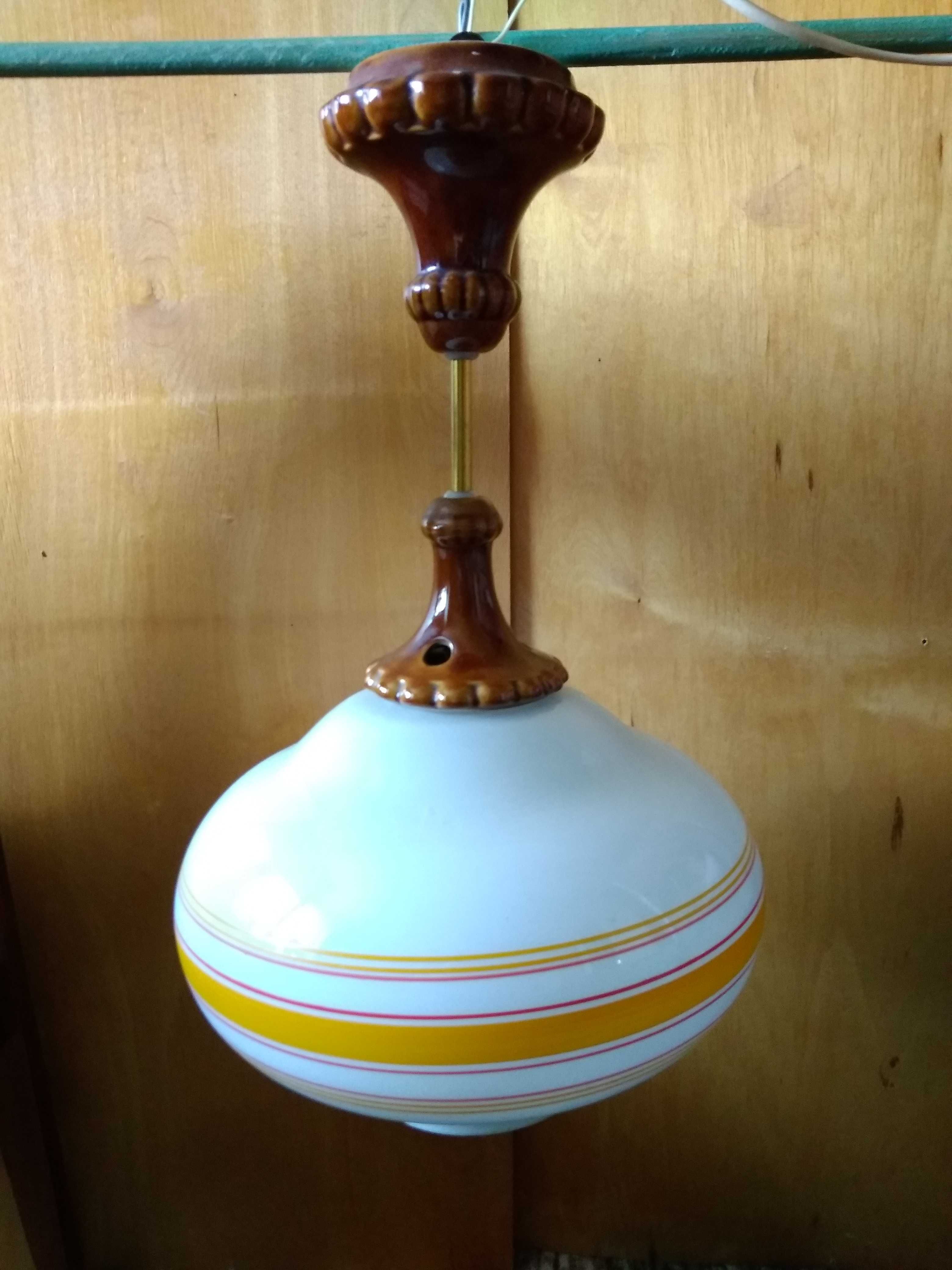 Люстра светильник белая с желтой полосой стеклянный плафон ретро СССР
