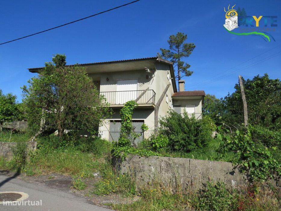 Quinta situada próxima de Figueiró dos Vinhos