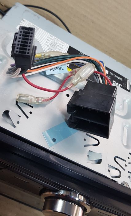 Автомагнитола JVC KW-R600BT