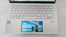 Wysokiej klasy Asus VivoBook S14 Wisienka na torcie 2xLCD Harman