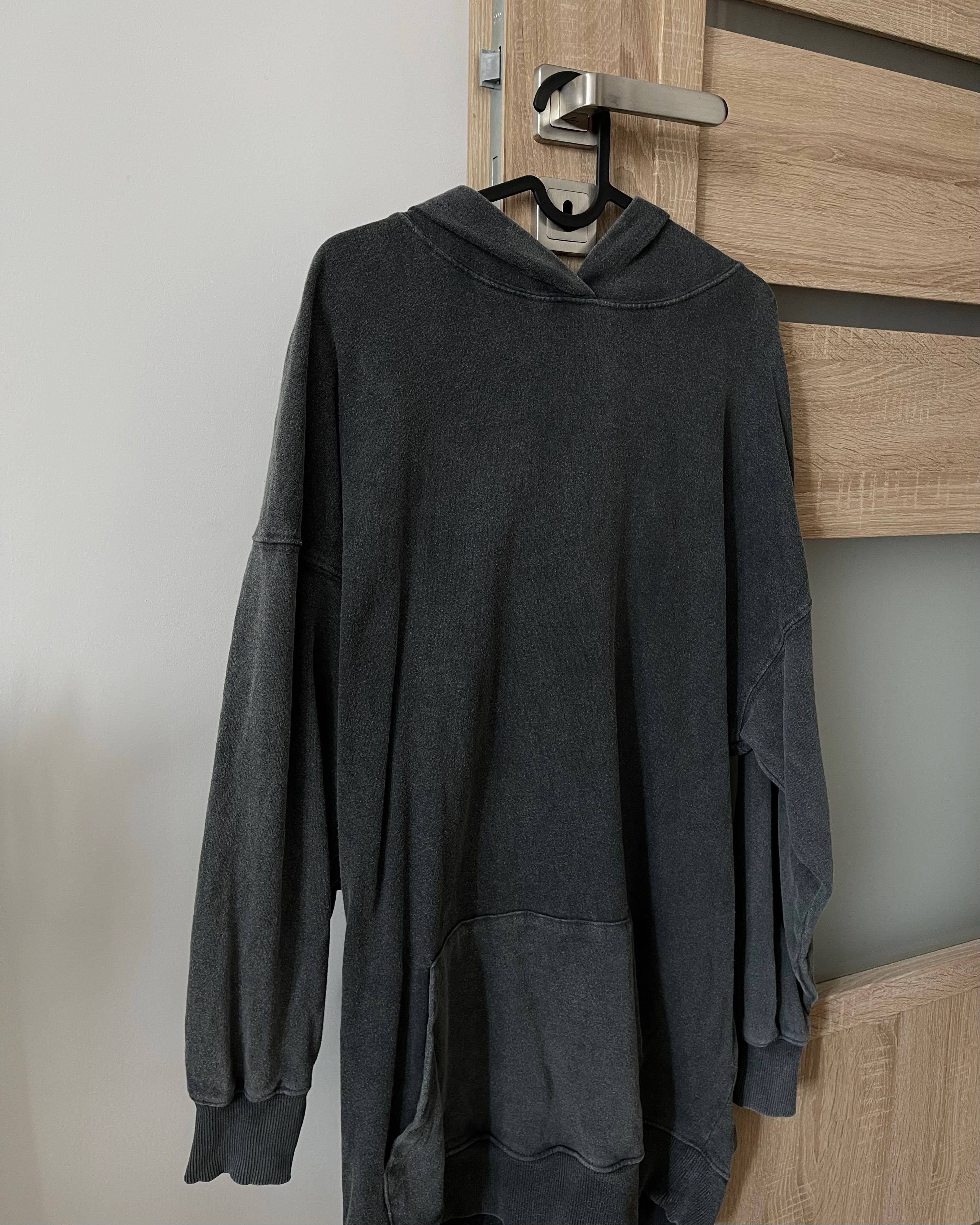 długa bluza Stradivarius z kapturem / hoodie
