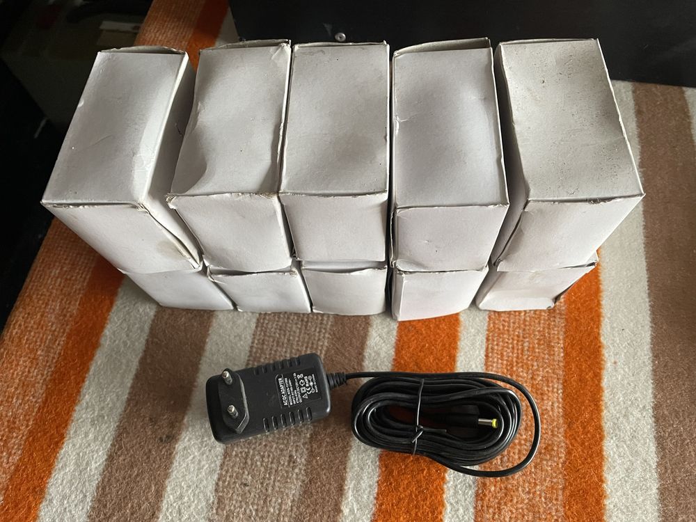 10 zasilaczy  12v/1,5 A