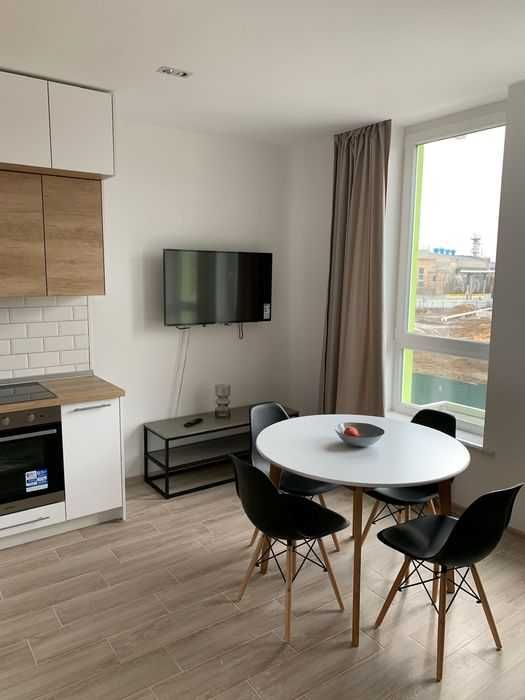 Оренда 2-к студія в ЖК Нивки-парк