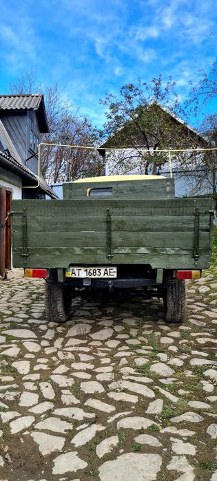 Уаз 452 бортовий