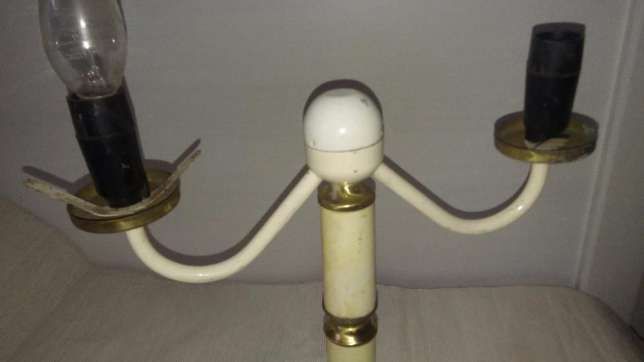 lampa biała lampa stojąca