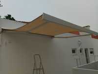 Toldo motorizado cofre Naterial Zefir 3x2.5m Bege