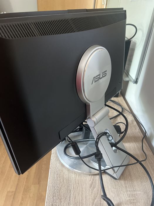 Monitor ASUS + kable  60x30cm