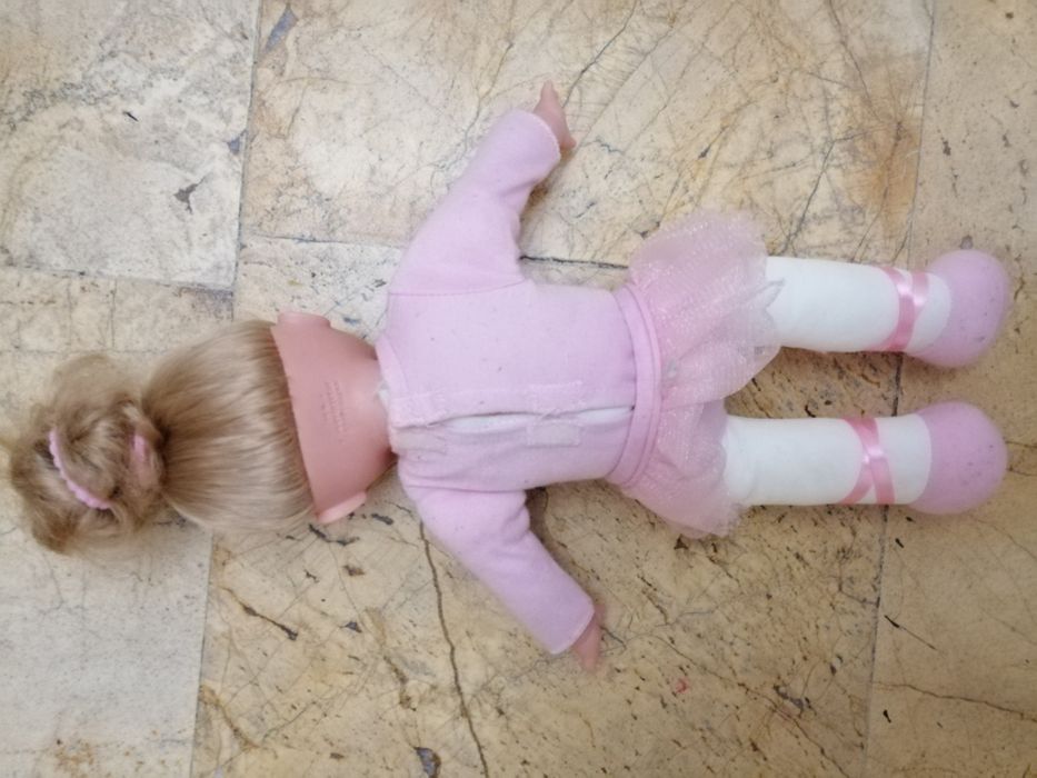 Lalka baletnica miękka z  pięknymi melodiami z Jeziora Łabędziego