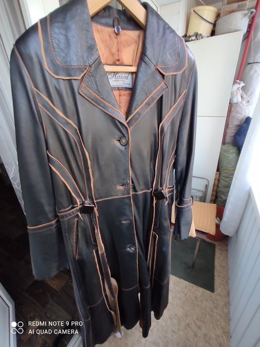 Кожаный плащ 50р.