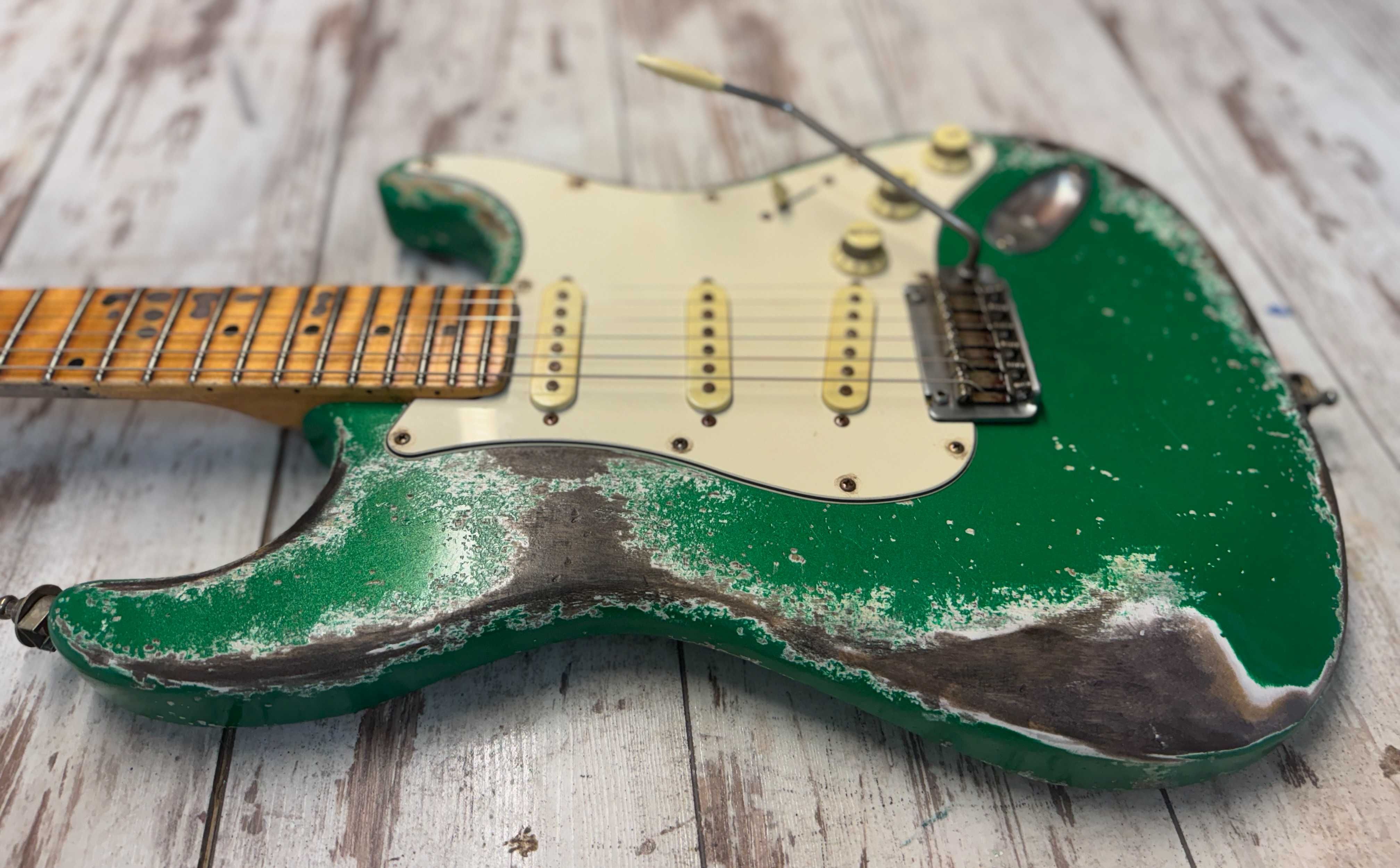 STRATOCASTER - heavy relic (nitro) YouTube