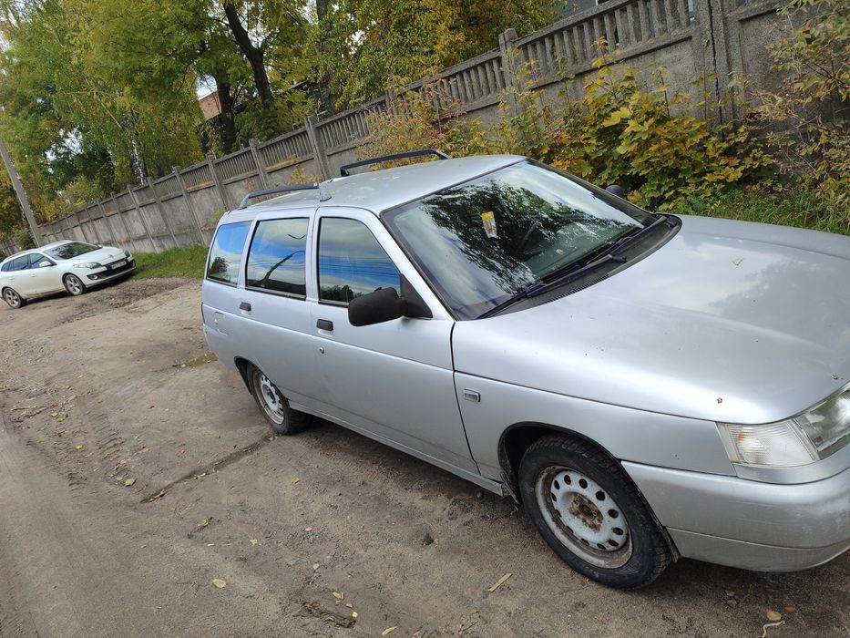 ВАЗ 2111 на повному ходу