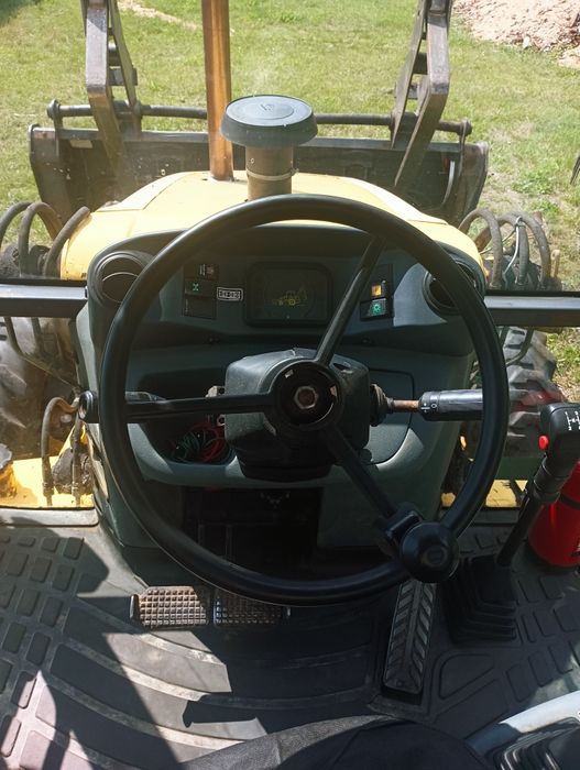 New Holland LB110 Koparko Ładowarka