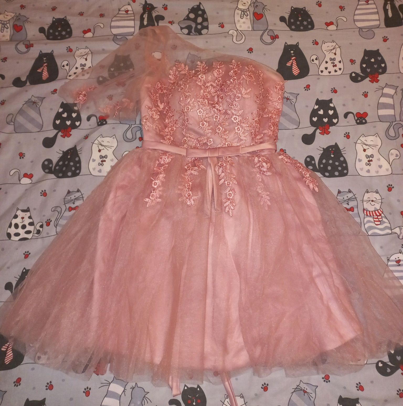 Розовое платье, вечернее, выпускное