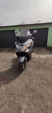 Suzuki Burgman An 400