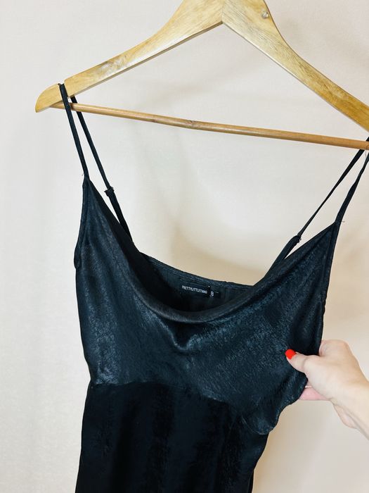 Чорна сатинова сукня міні S