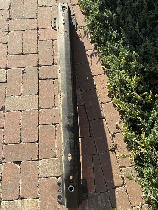 Усилитель заднего бампера  VW Touareg 2007-2009