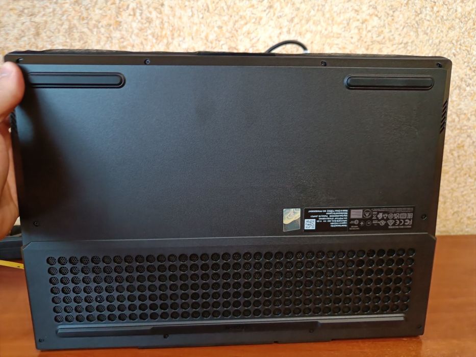 Ігровий ноутбук 17.3″ Ryzen 5 5600H / RTX 3060 130Вт / 16ГБ / SSD 512Г