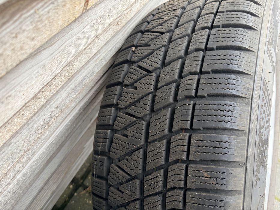 koła zimowe 18" Jeep Grand cherokee wk2. Roczne opony Kumho!!!