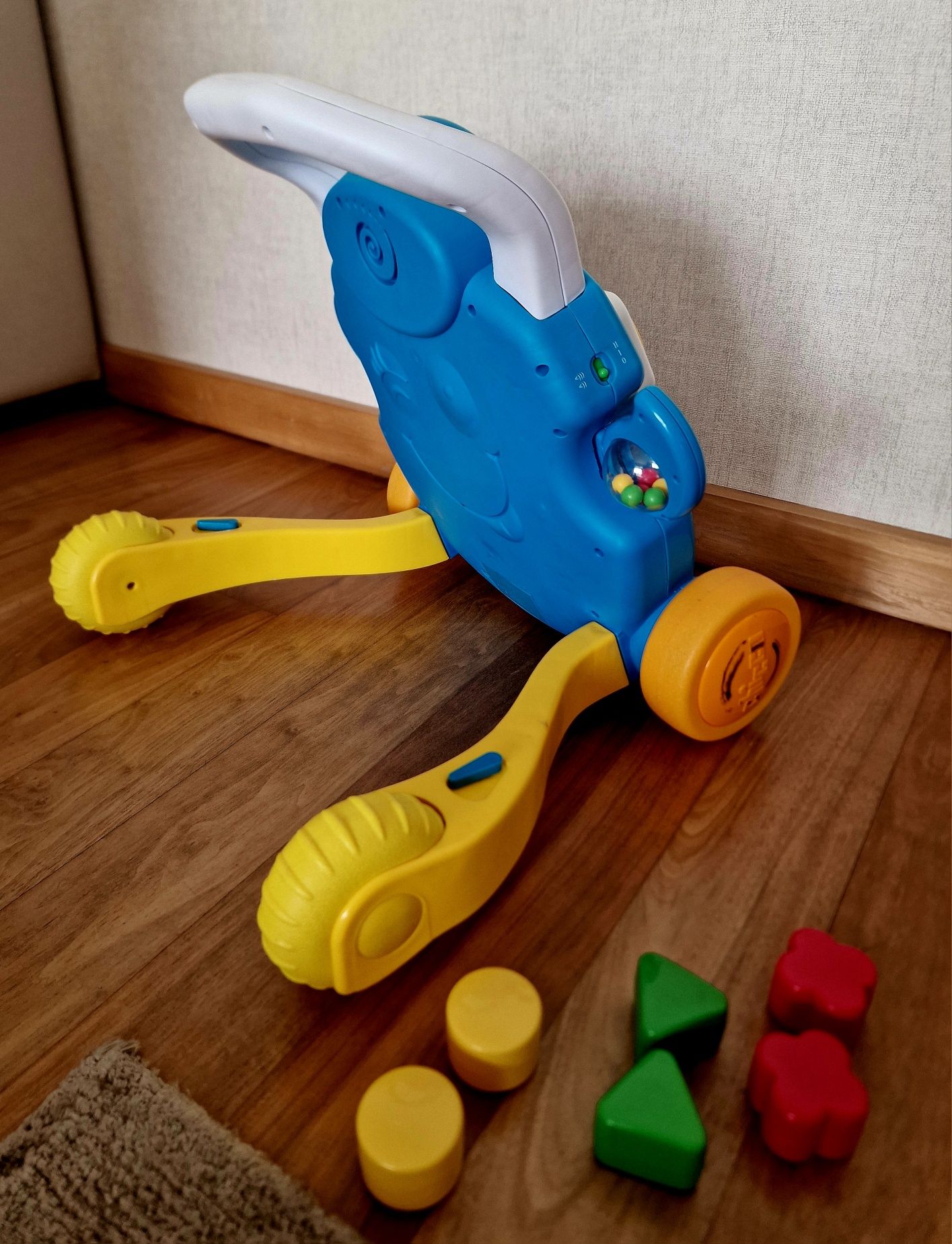 Andador Chicco Pinguim