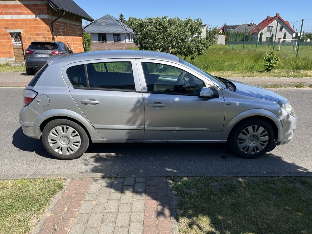 Opel Astra 1.4 lpg