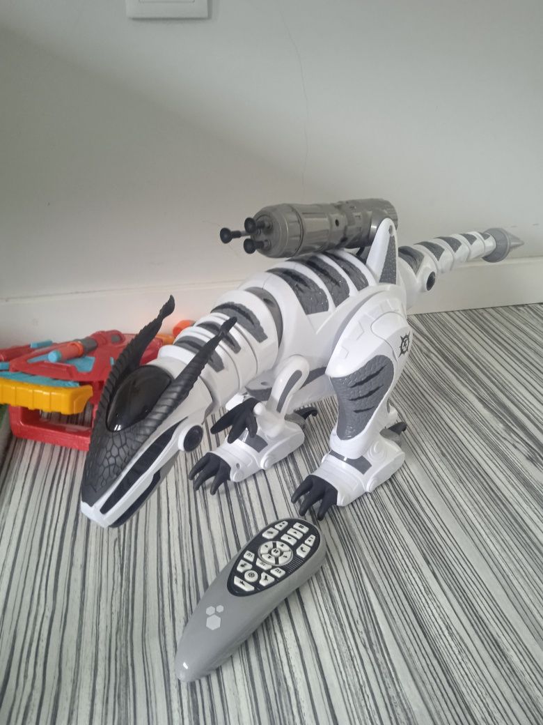 Robot Dinossauro com comando a bateria