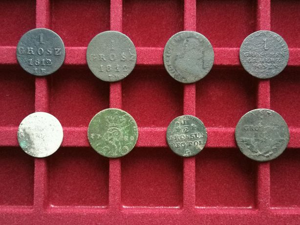 Ciekawy zestaw starych monet.
