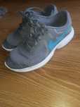Buty Nike r.37.5 szare