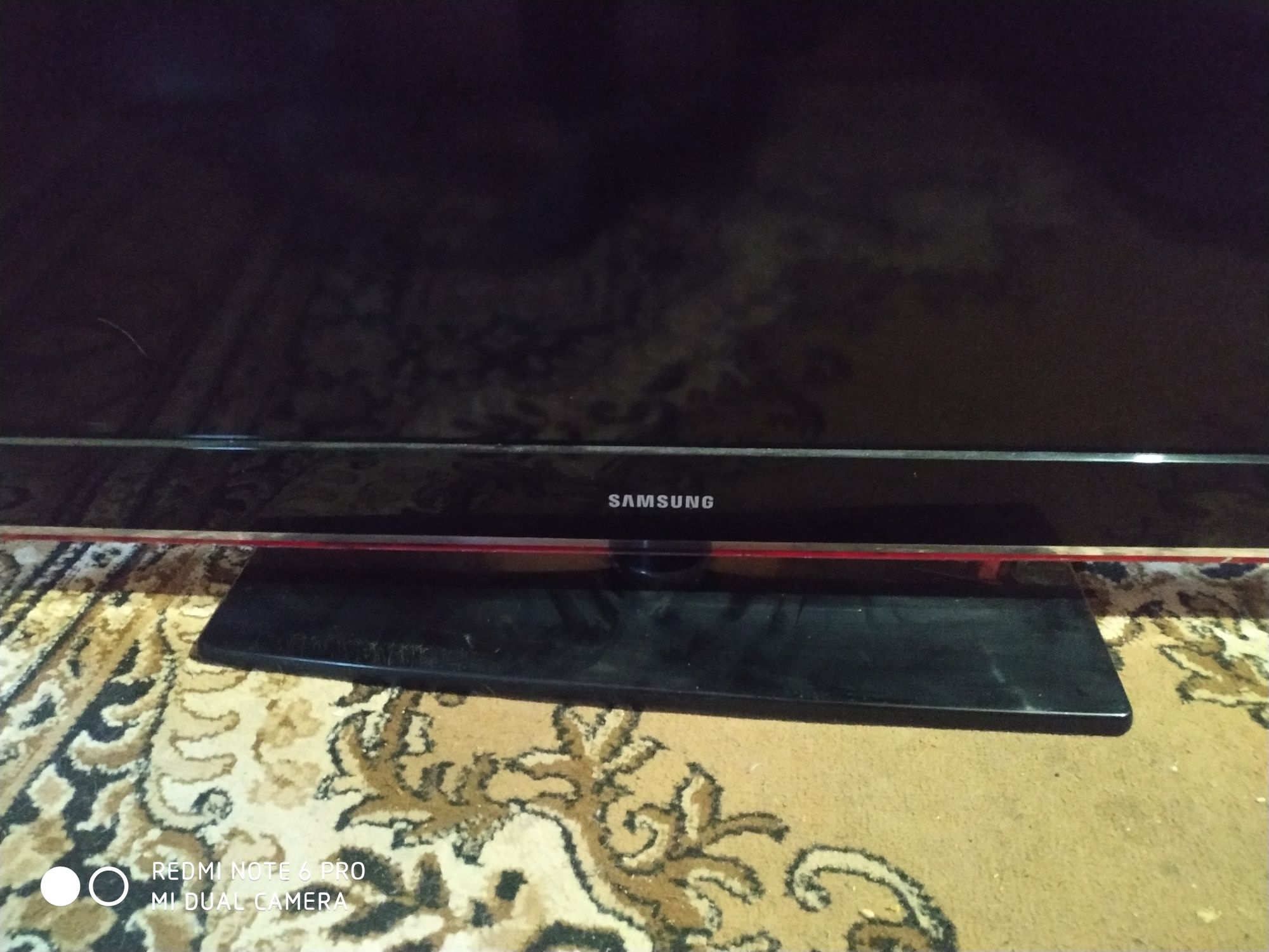 Продам плазменный телевизор Samsung model :le40b530p7w