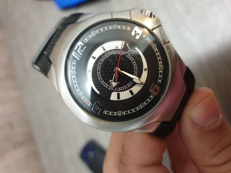 Relógio puma muito bonito...