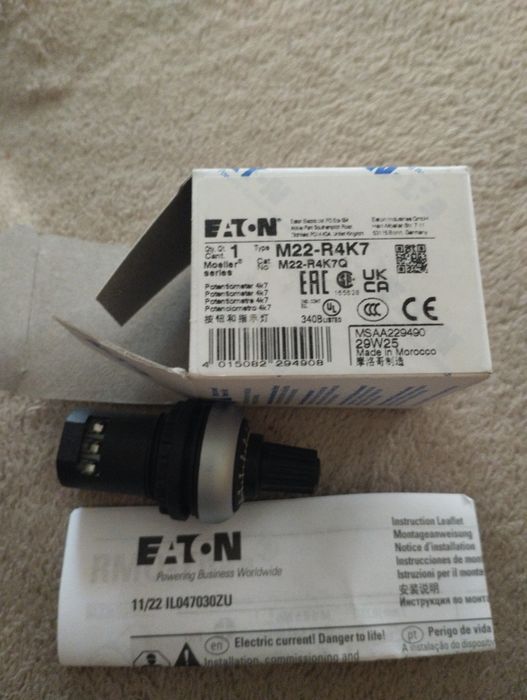 Potencjometr Eaton M22-R4K7
