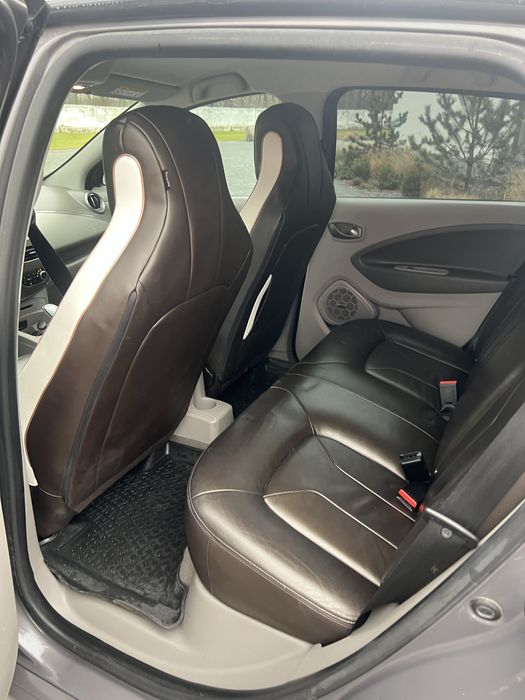 продам рено зое,renault zoe BOSE