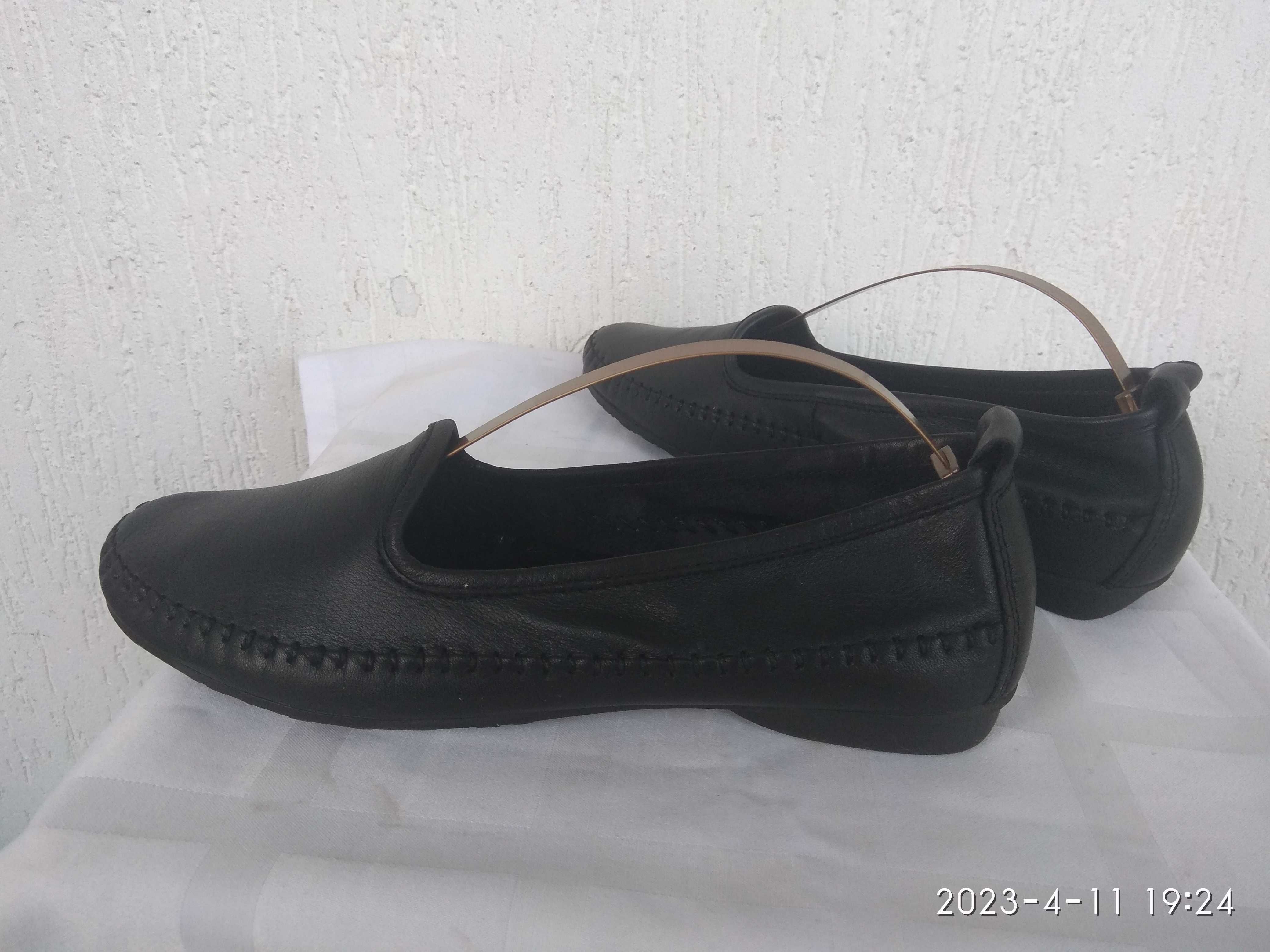 Кожанние туфли,мокасини Clarks р.37.5