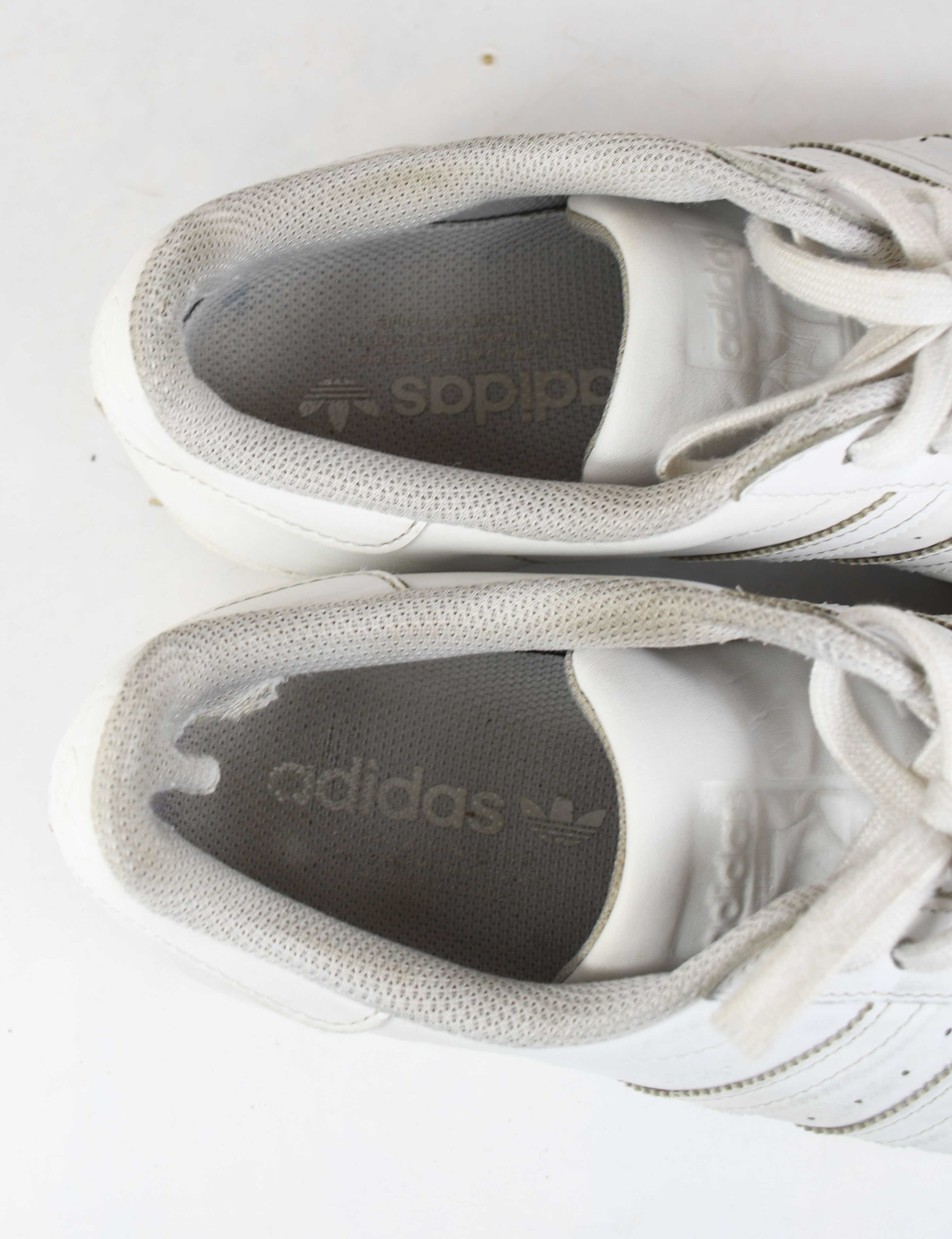 Używane z wadą Adidas Superstar GVS47 rozmiar 42 2/3